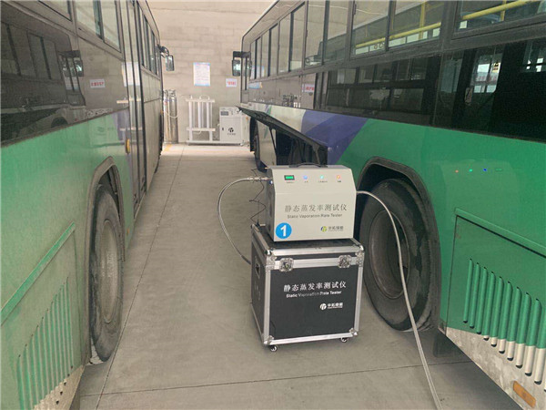 大巴車氣瓶測試現場實拍